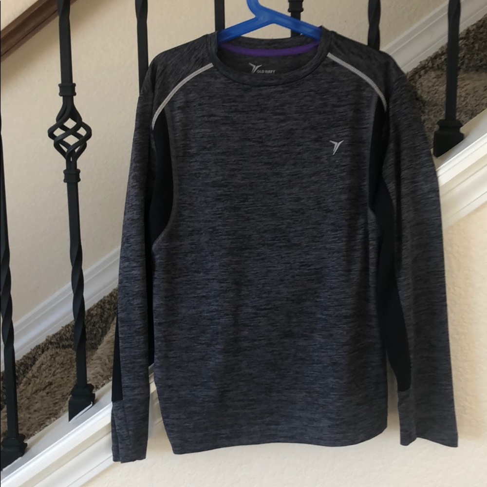 EUC Medium Old Navy active long sleeve